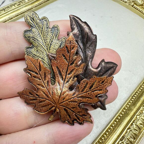 Vintage Jewelry Fall Leaves Leaf Brooch Enamel Leaf Pin - Picture 2 of 3